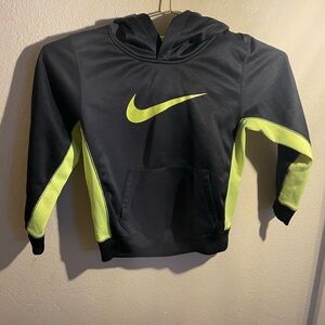 Nike Boys Thermal Fit Sweatshirt Hoodie- Size 7